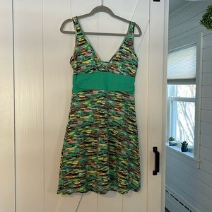 Patagonia sundress-sporty & flattering! These colors really POP! Size M